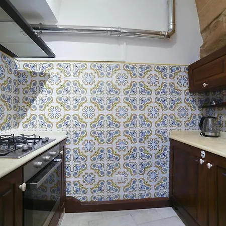 Milestone * ليتشي